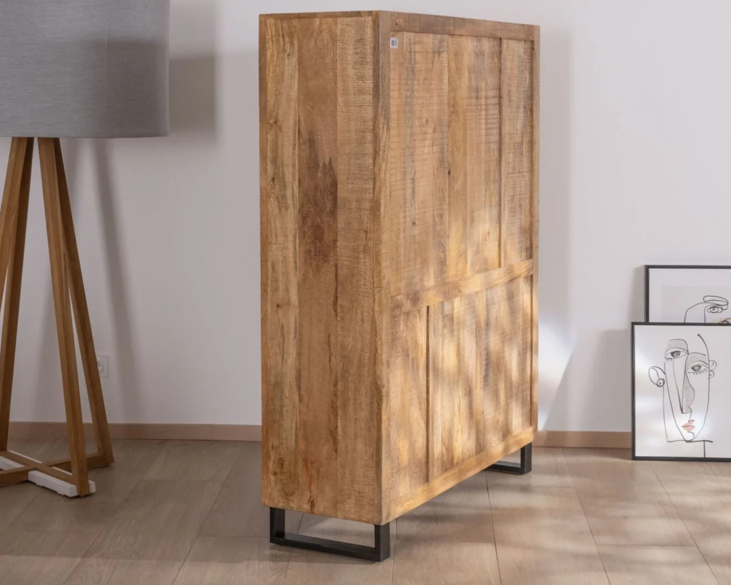 Argentier en manguier et pieds métal "Manoha" portes motif stries réversibles