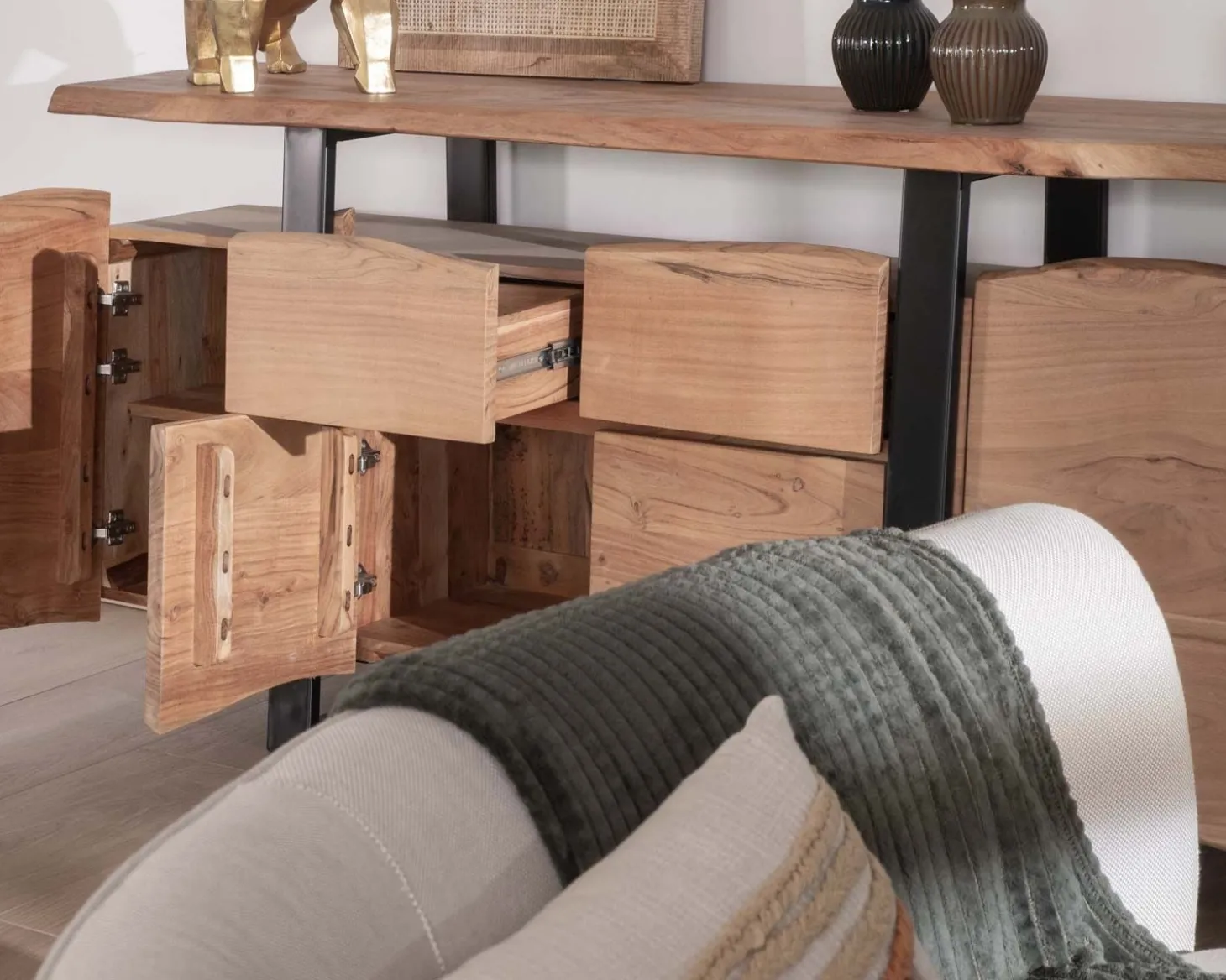 Bahut avec tiroirs en bois massif naturel "Zen Black"