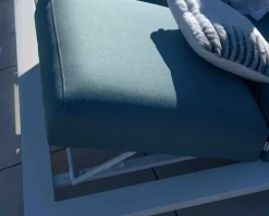 Bain de soleil double en tissu turquoise et aluminium blanc 