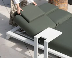 Bain de soleil haut de gamme 2 places "Nusa Pedina" en tissu kaki et aluminium blanc
