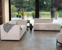 Canapé en angle design épuré avec méridienne 