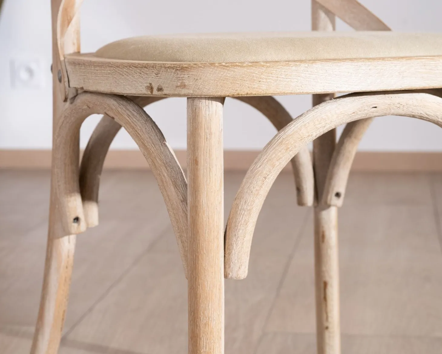 Chaise de repas esprit bistrot en chêne et assise tissu "Brosti"