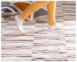 Grand tapis blanc rayé bleu format 200x300cm "Ethnic"