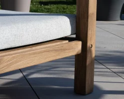 Lit de jardin en teck et tissu spécial extérieur gris clair 
