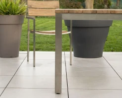 Lot de 4 chaises de jardin empilables en teck et acier inoxydable "Melta"