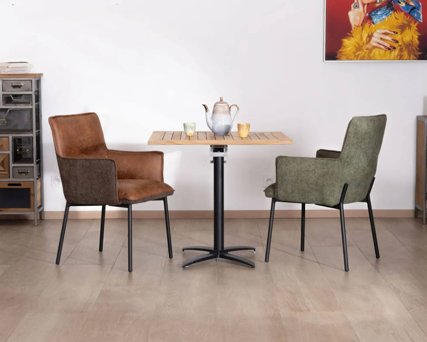 Lot de 2 chaises de repas confort "Lokka" bi-matière cognac et marron