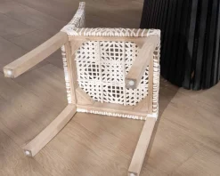 Lot de 2 chaises de repas en teck et cuir blanc tressé 