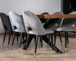 Lot de 2 chaises en tissu bleu clair et pieds métal laqué noir 