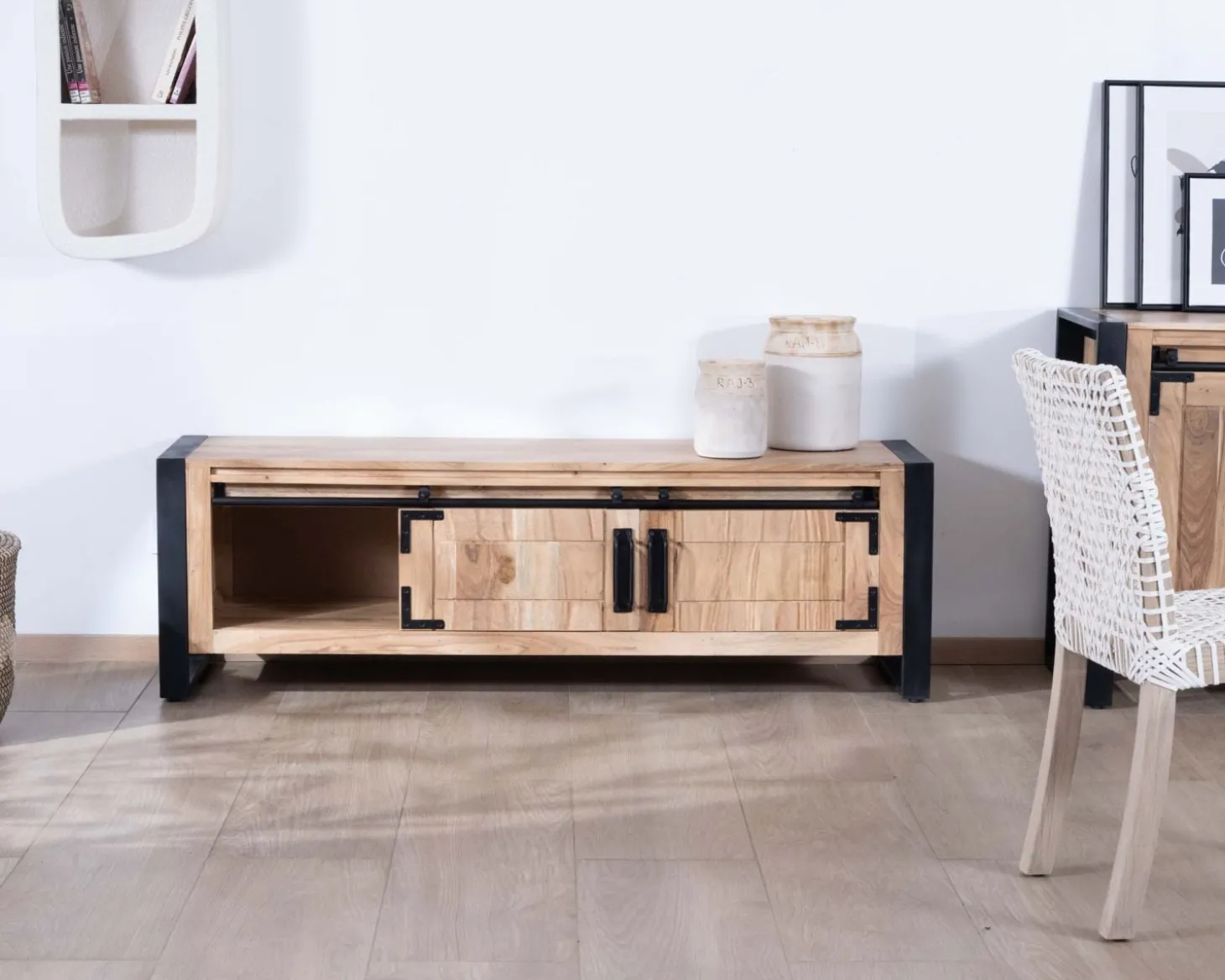 Meuble télé style industriel bois et métal 2 portes "Montréal" 160 cm