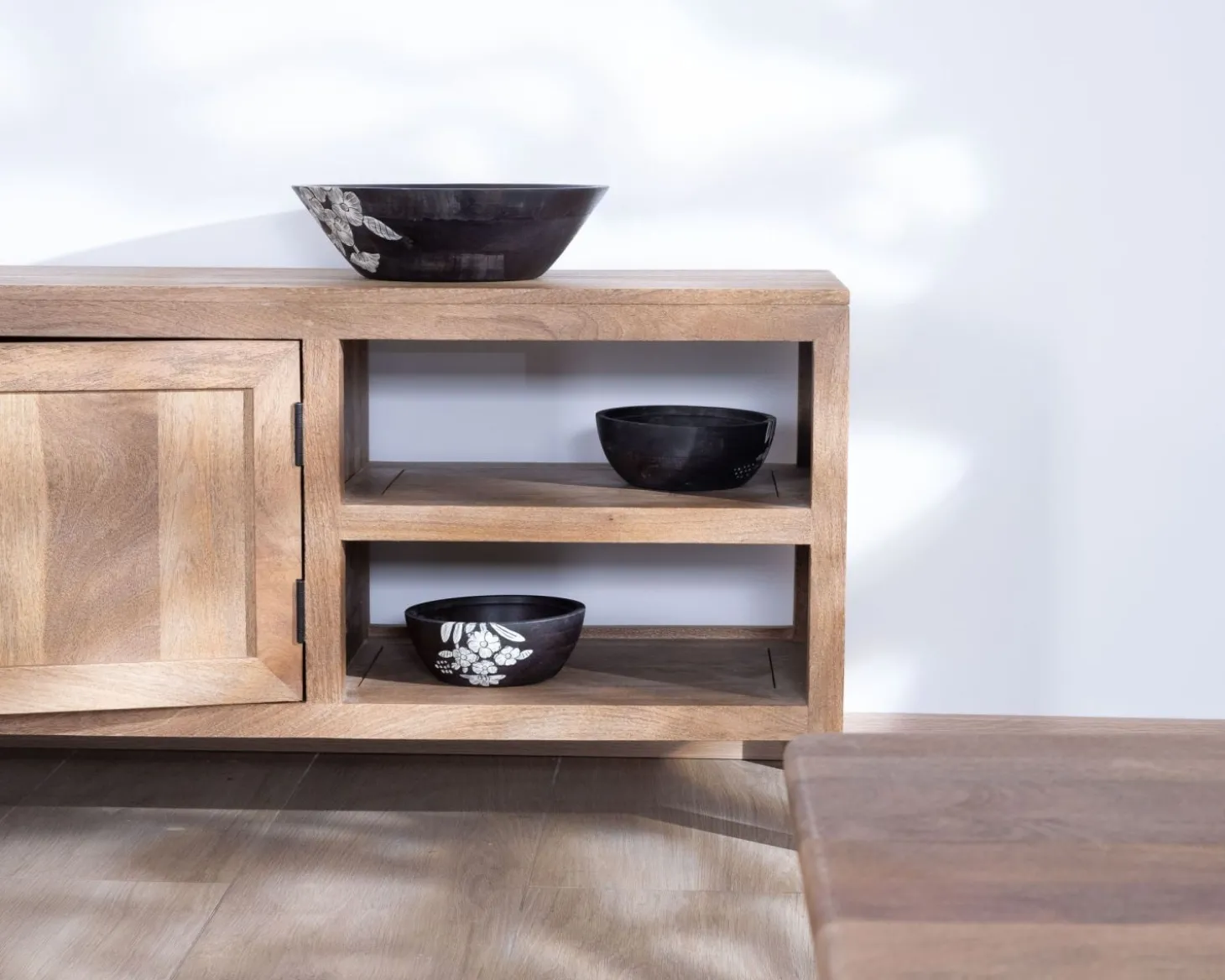 Meuble TV 160 cm en manguier "Maestro" avec double porte