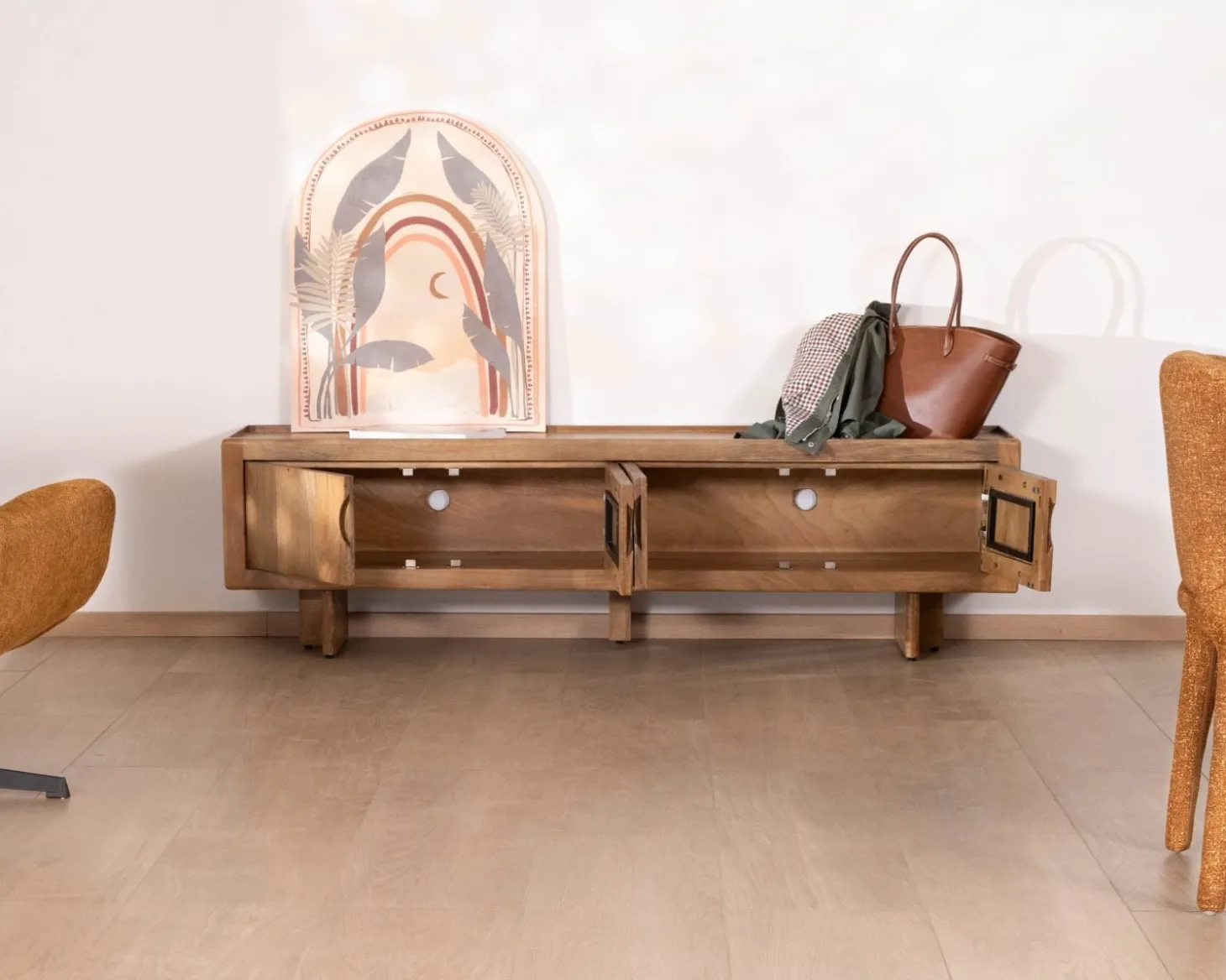 Meuble TV bas 180 cm en manguier naturel "Odely" 4 portes
