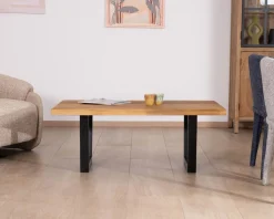 Table basse esprit loft en teck recyclé “Lasia” avec piètement métal noir en U