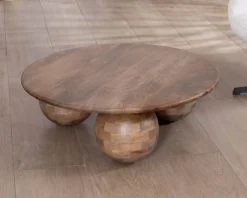 Table basse ronde design épuré et organique en manguier massif