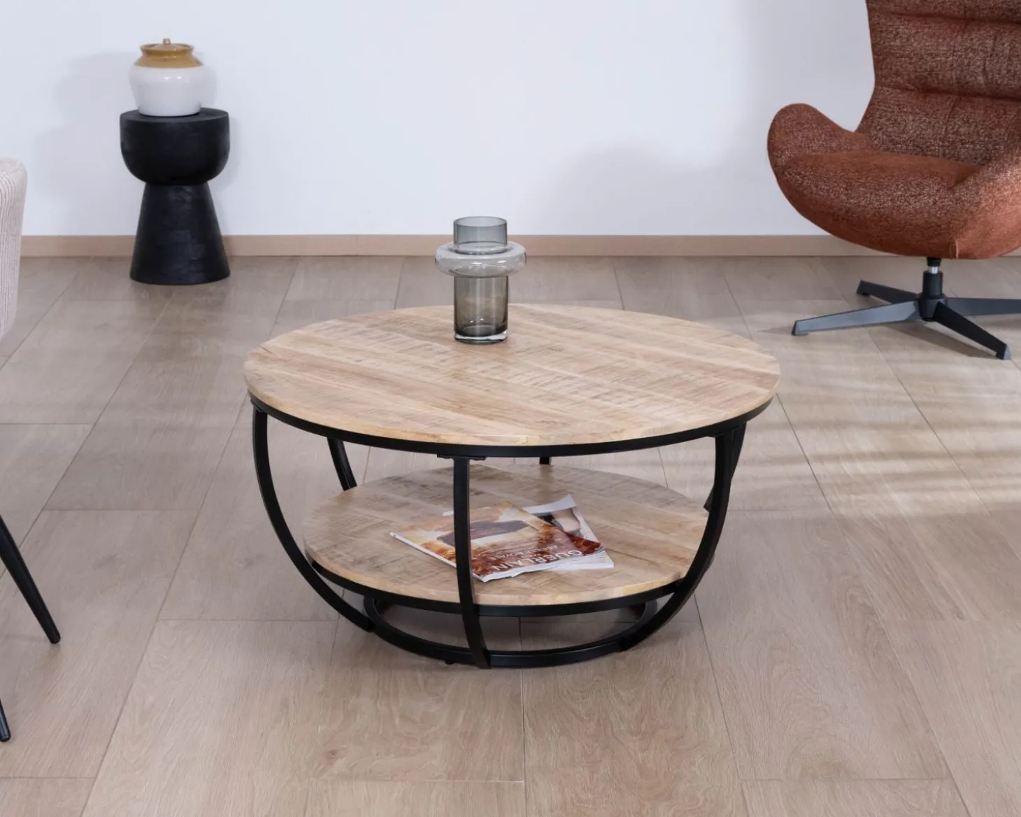Table basse ronde double plateau en manguier massif et structure métal noir "Loopie"