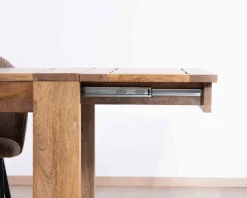 Table de repas extensible en manguier teinte chêne clair 