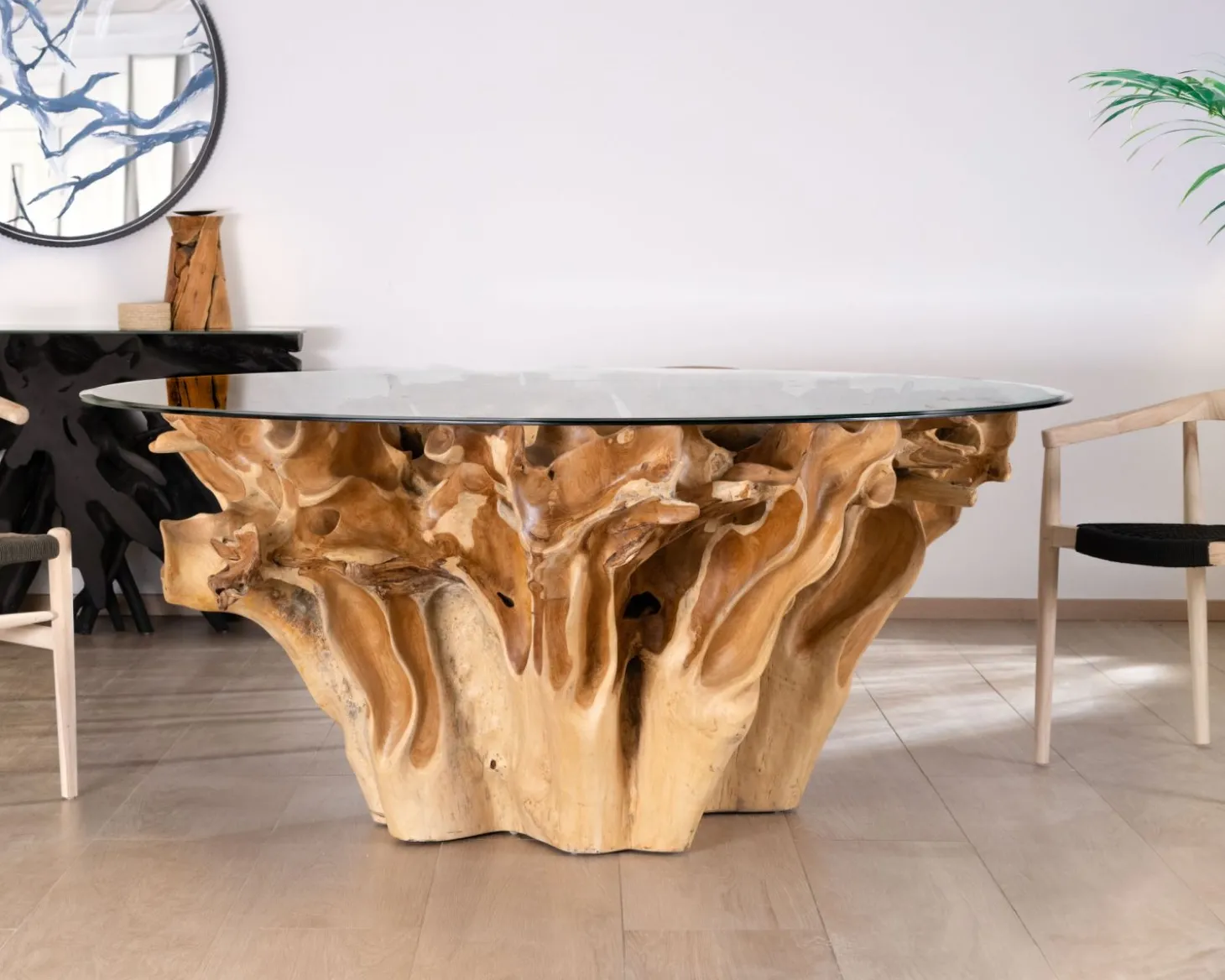 Table de repas ronde en racine de teck naturel avec plateau verre "Jungle"