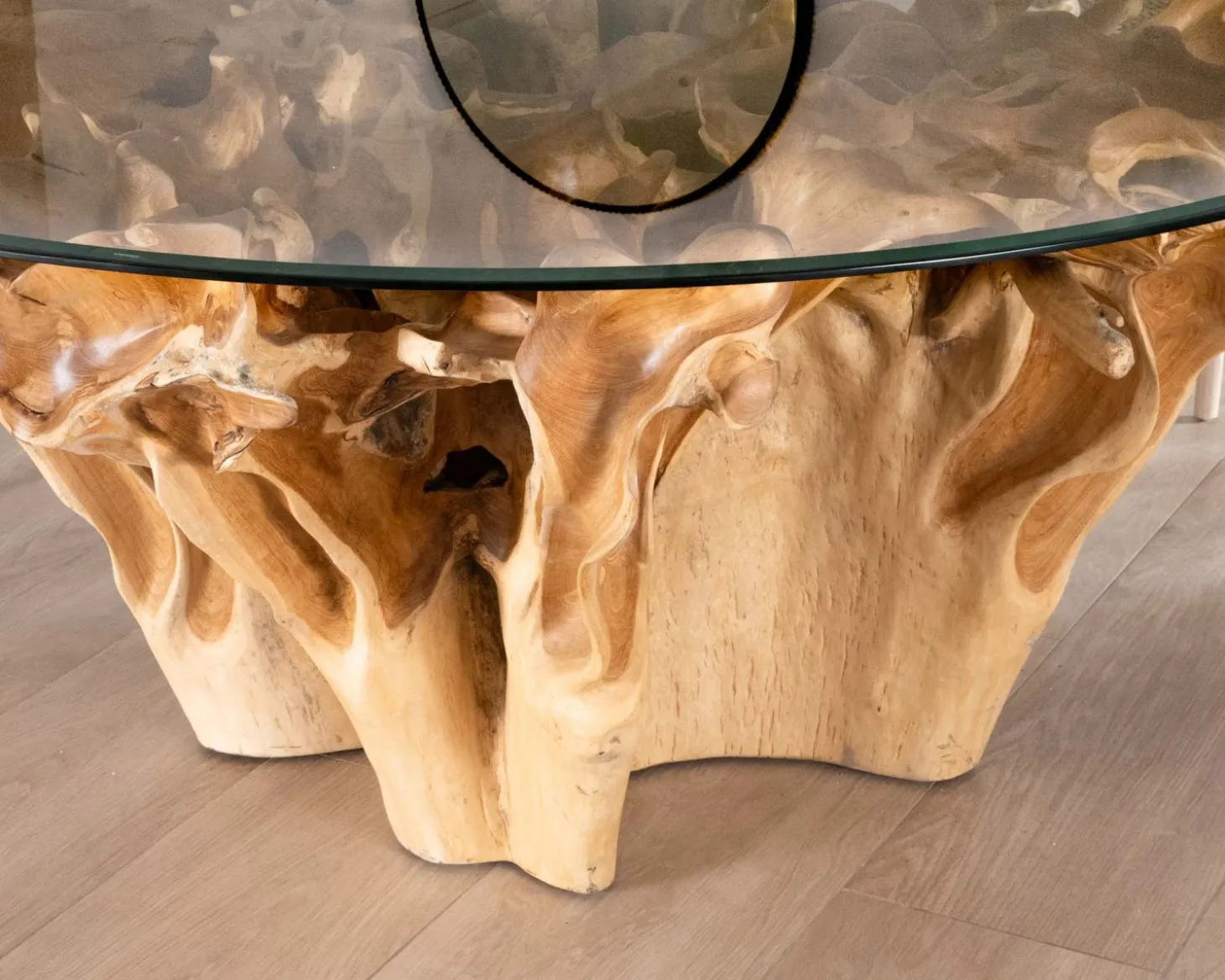 Table de repas ronde en racine de teck naturel avec plateau verre "Jungle"