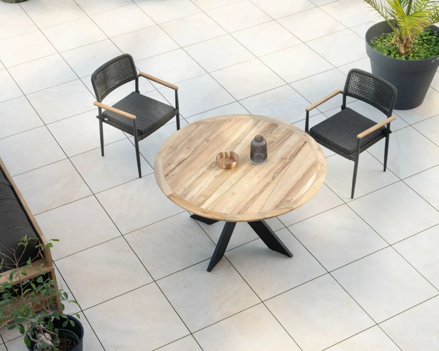 Table de repas ronde pour extérieur en teck et aluminium "Ozone" 130 cm