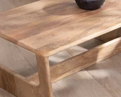 Table de salon épurée en manguier naturel 