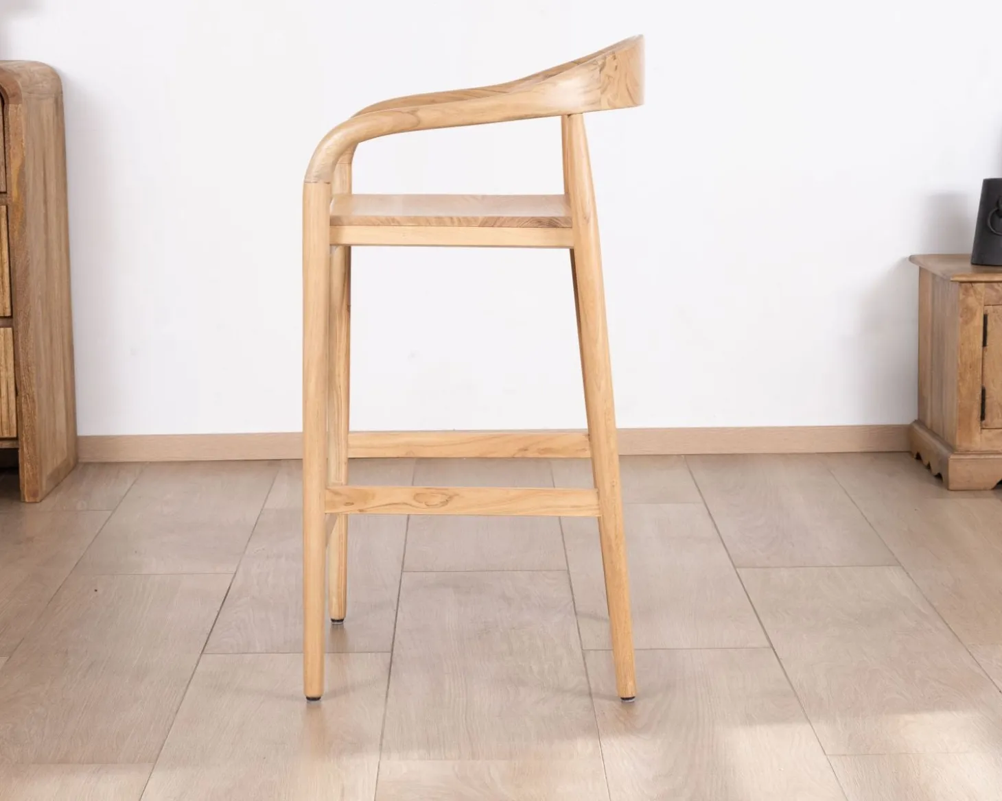 Tabouret de bar en acacia design épuré avec dosseret "Vogue"