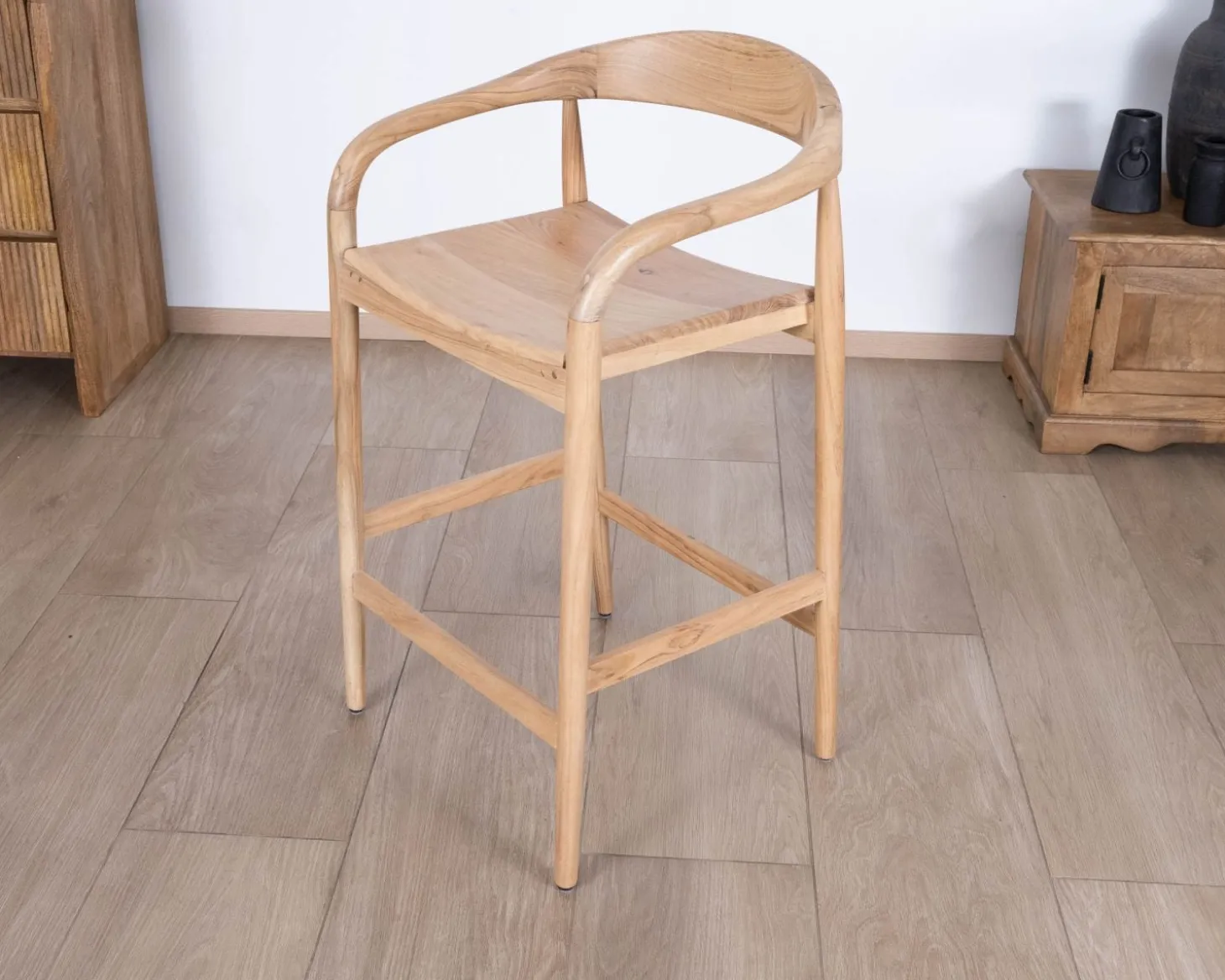Tabouret de bar en acacia design épuré avec dosseret "Vogue"